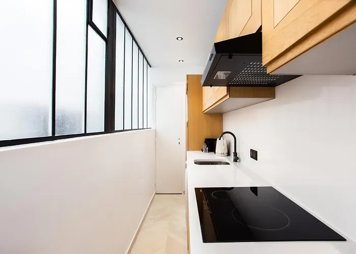 Cmg Republique - Rue Beranger *