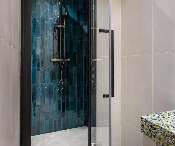 Cmg Republique - Rue Beranger