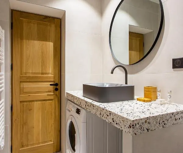 Апартаменты Cmg Republique - Rue Beranger