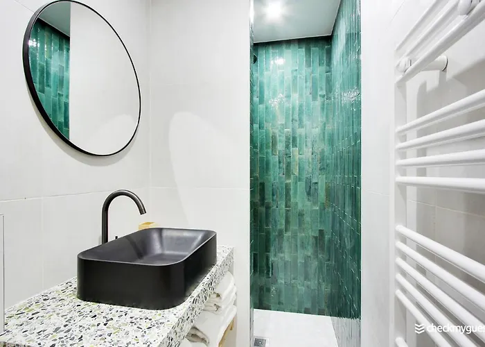 Апартаменты Cmg Republique - Rue Beranger