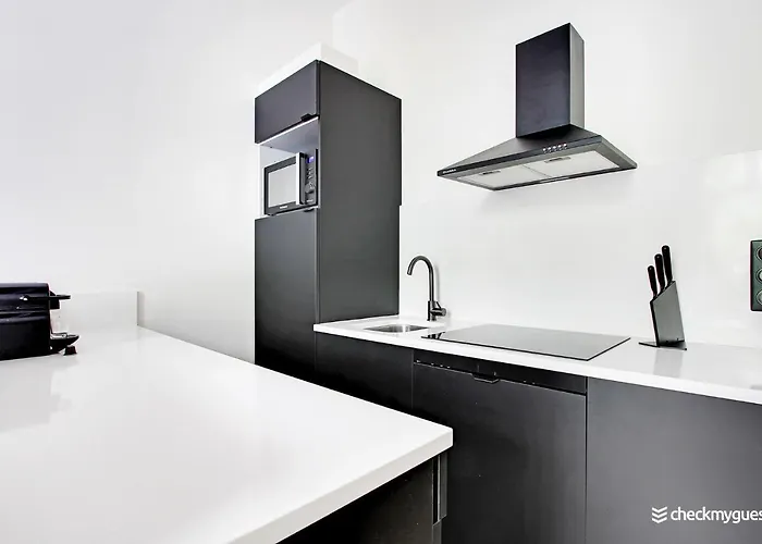 Cmg Republique - Rue Beranger *