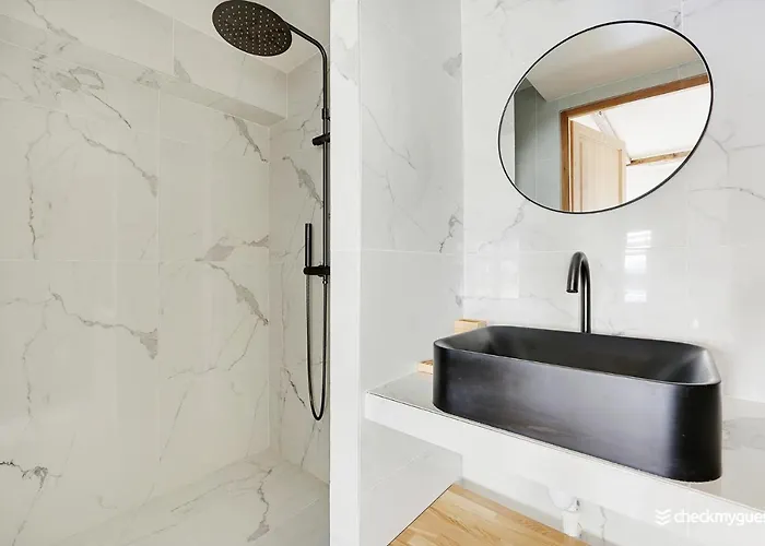 Cmg Republique - Rue Beranger *