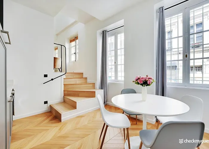 Апартаменты Cmg Republique - Rue Beranger *